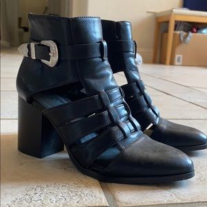 zara cut out boot!